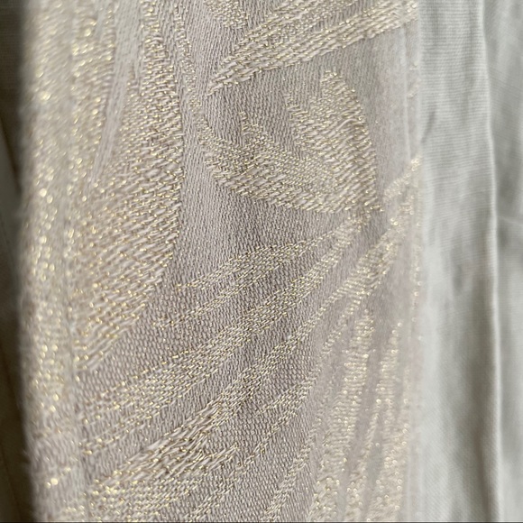 100% Linen Straight Open Jacket with Gold Trim - Picture 5 of 6